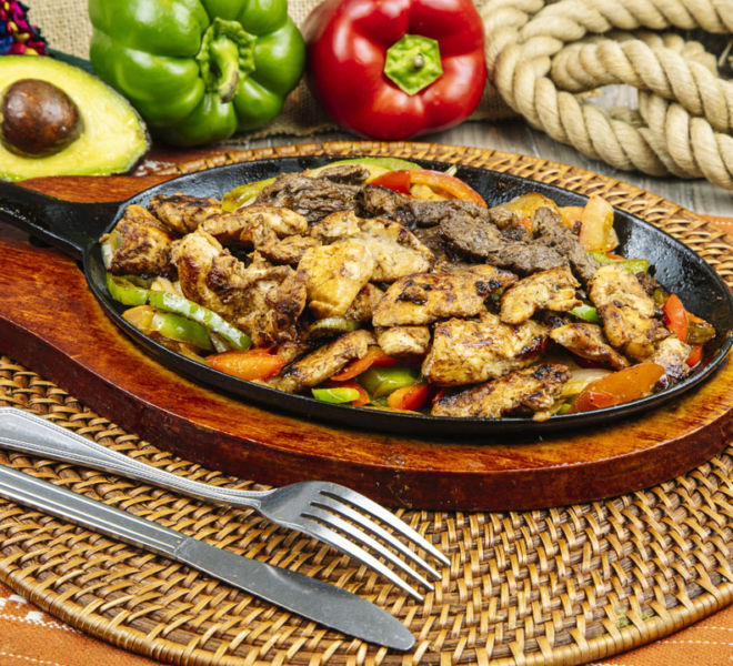 Steak and Chicken Fajitas_4337